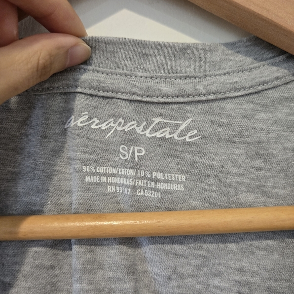 vintage y2k 2000s Aeropostale jewelled gradient b neck tshirt grey size small - Picture 3 of 8